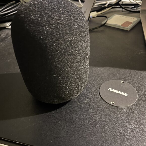 SHURE SM7B MICROPHONE - Picture 5 of 5